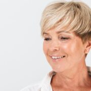 Idrossiapatite di calcio per il ringiovanimento cutaneo