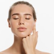 Estate e texture pelle perché la biostimolazione con idrossiapatite di calcio fa la differenza
